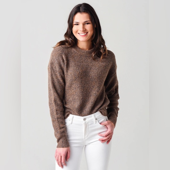 Heartloom Sweaters - Heartloom Celine Sweater Medium Brown Crew Neck Size Medium